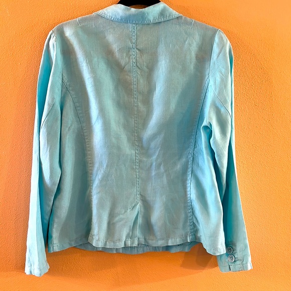 Chico’s linen jacket size 1, worn once or twice, no signs of wear. - Picture 2 of 5